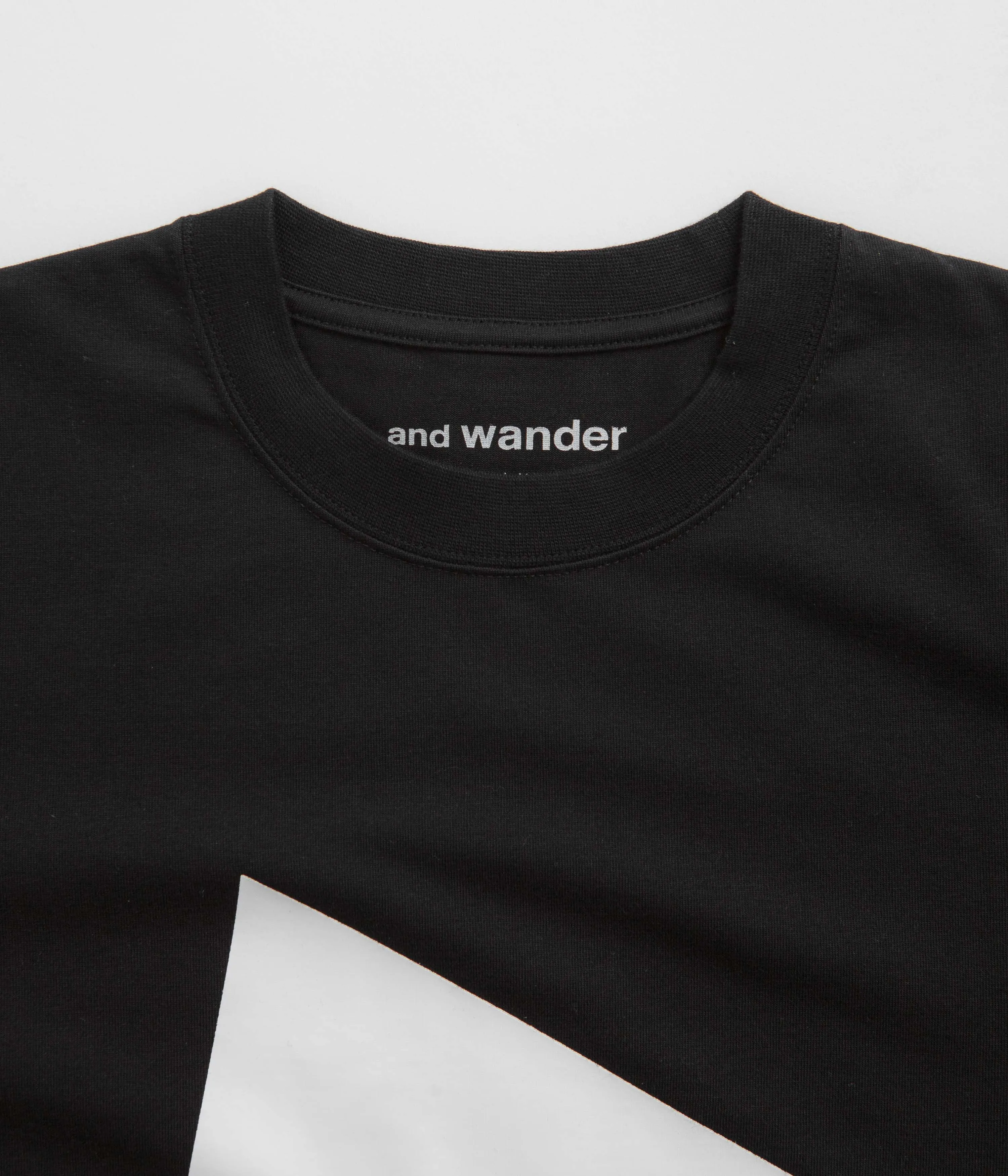 and wander Logo T-Shirt - Black