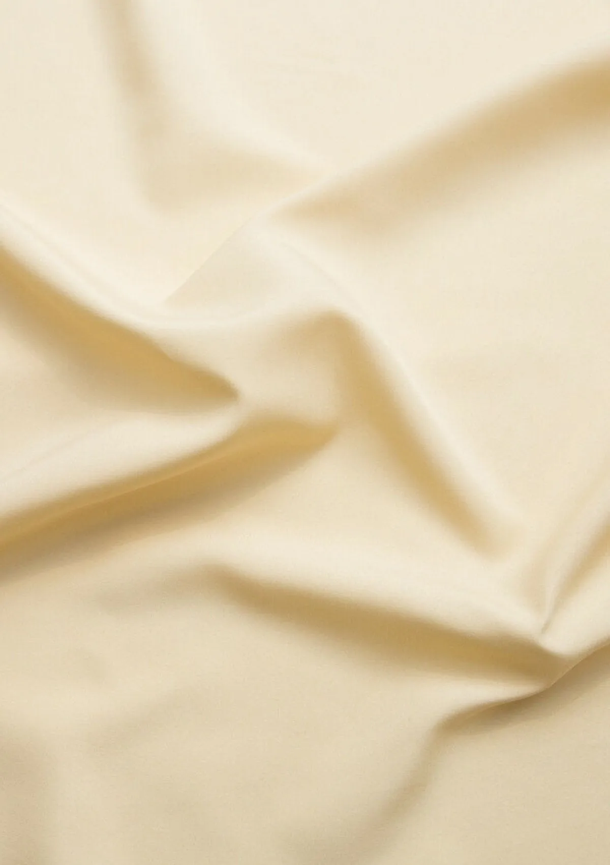 Light Gold Crepe Dress Fabric Soft Touch Multiversatile Use Linings/craft/ 44/45"