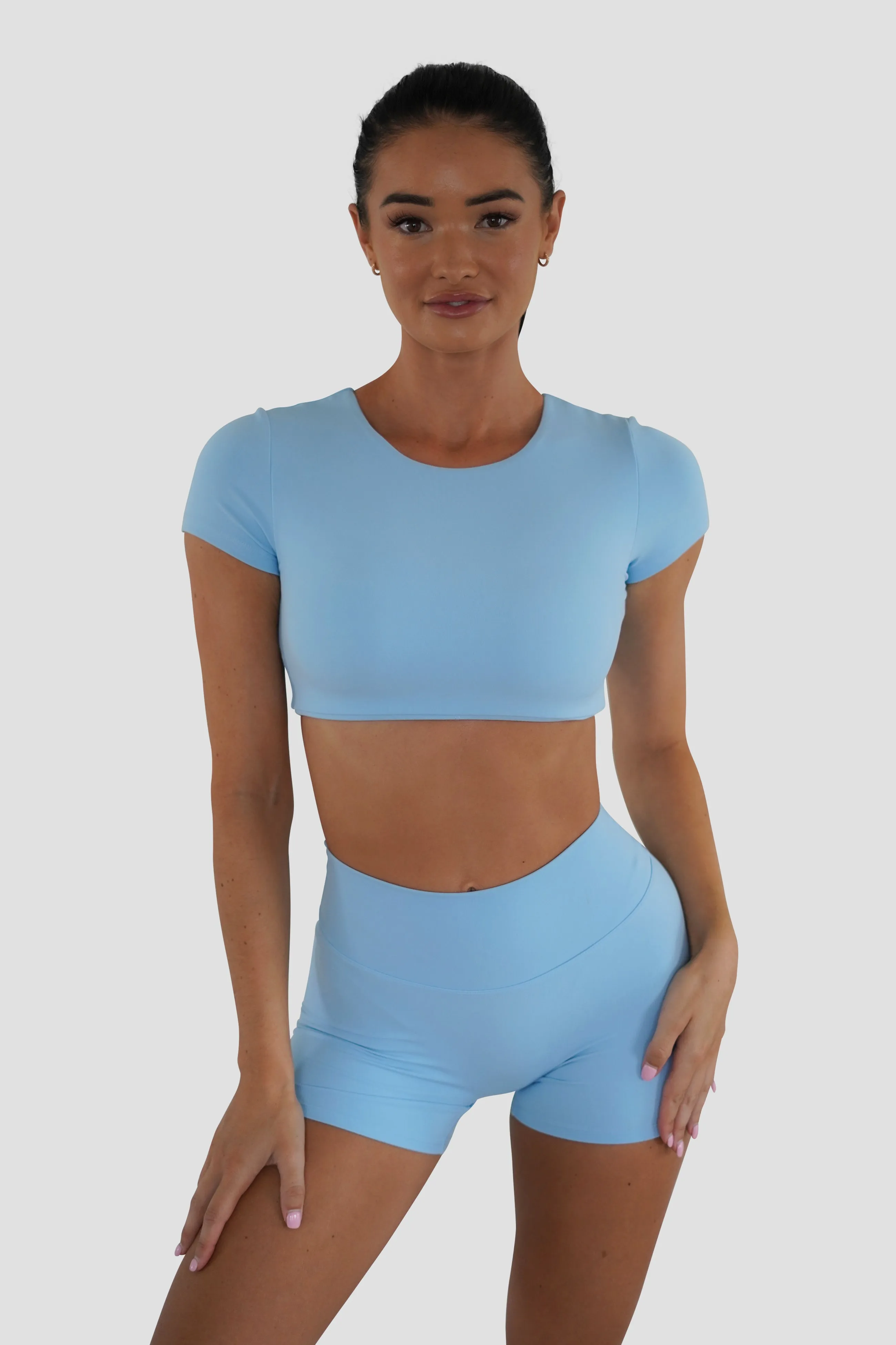 SLEEK TOP SHORT SLEEVE - BABY BLUE