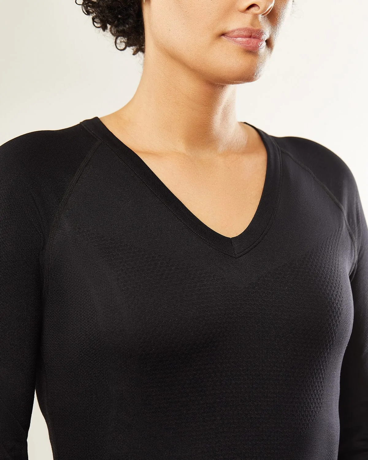 Women's Featherlite™ V-Neck Underscrub - Black